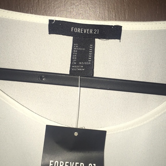 Top - Picture 2 of 2